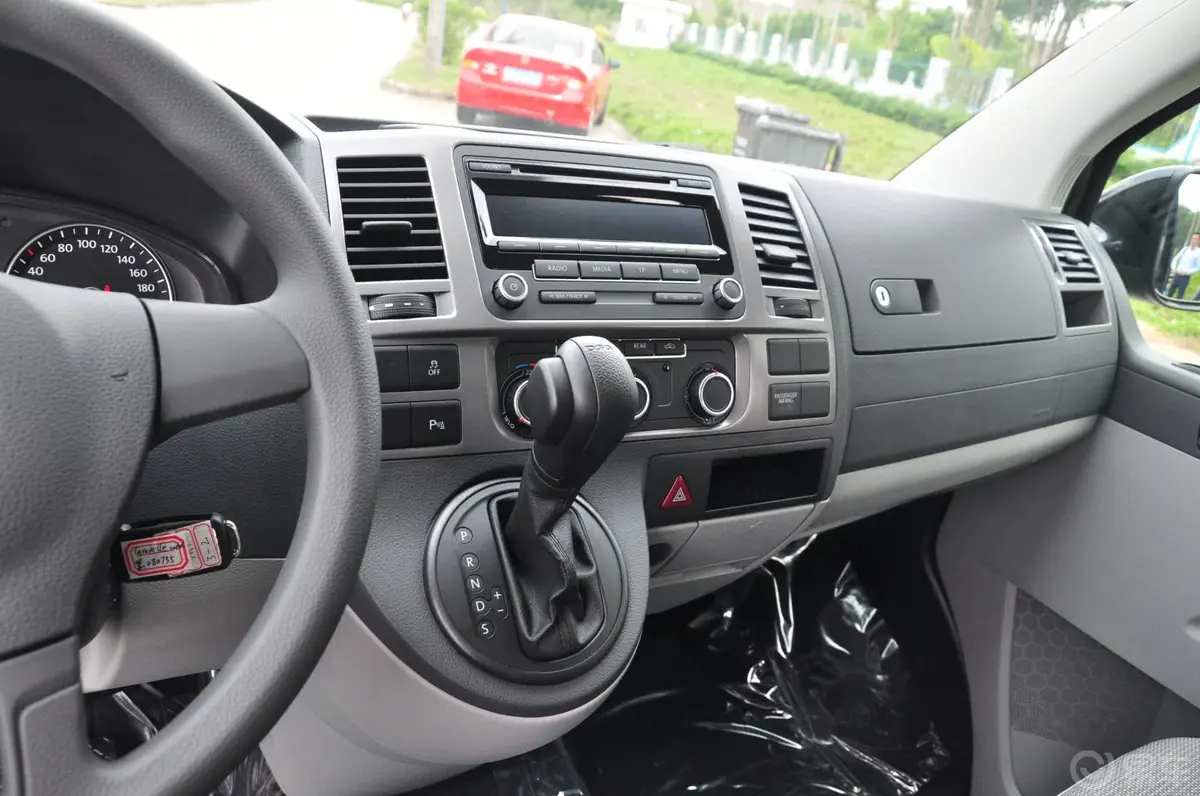 凯路威2.0TSI 舒适 四驱版中控台驾驶员方向