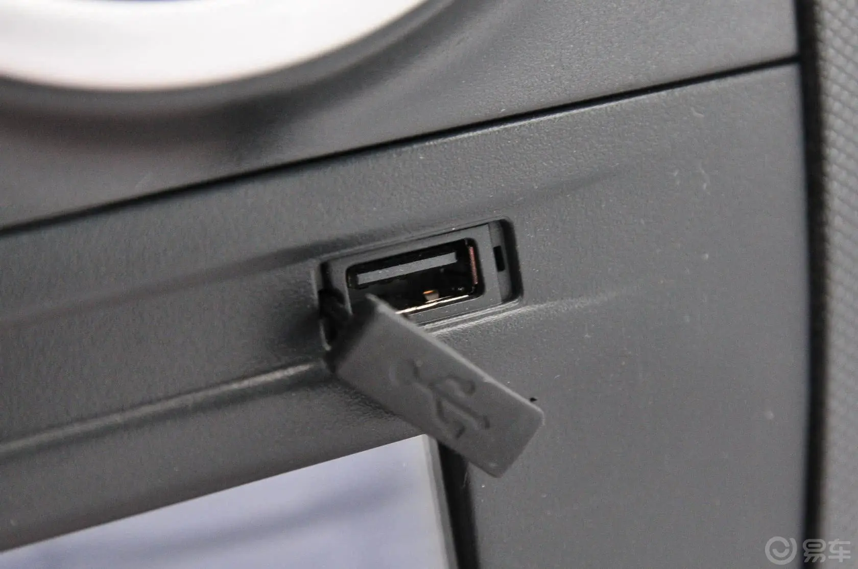 欧诺S1.3L 基本型USB接口