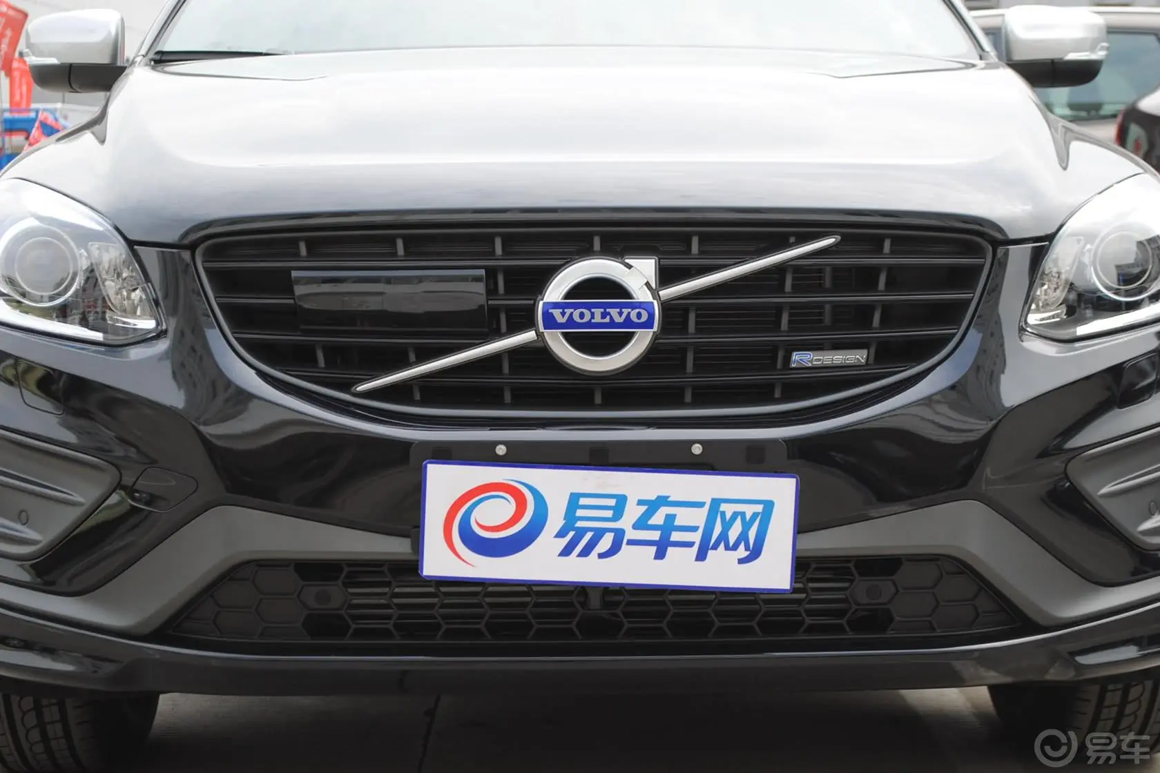 沃尔沃XC60(进口)2.0T T5 改款 个性运动版前格栅侧俯拍