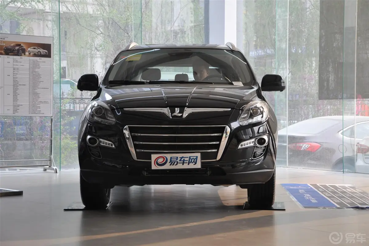 大7 SUV2.2T 自动 四驱 智尊型正前水平