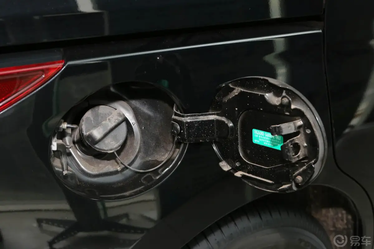 马自达52.0L 自动 舒适型油箱盖
