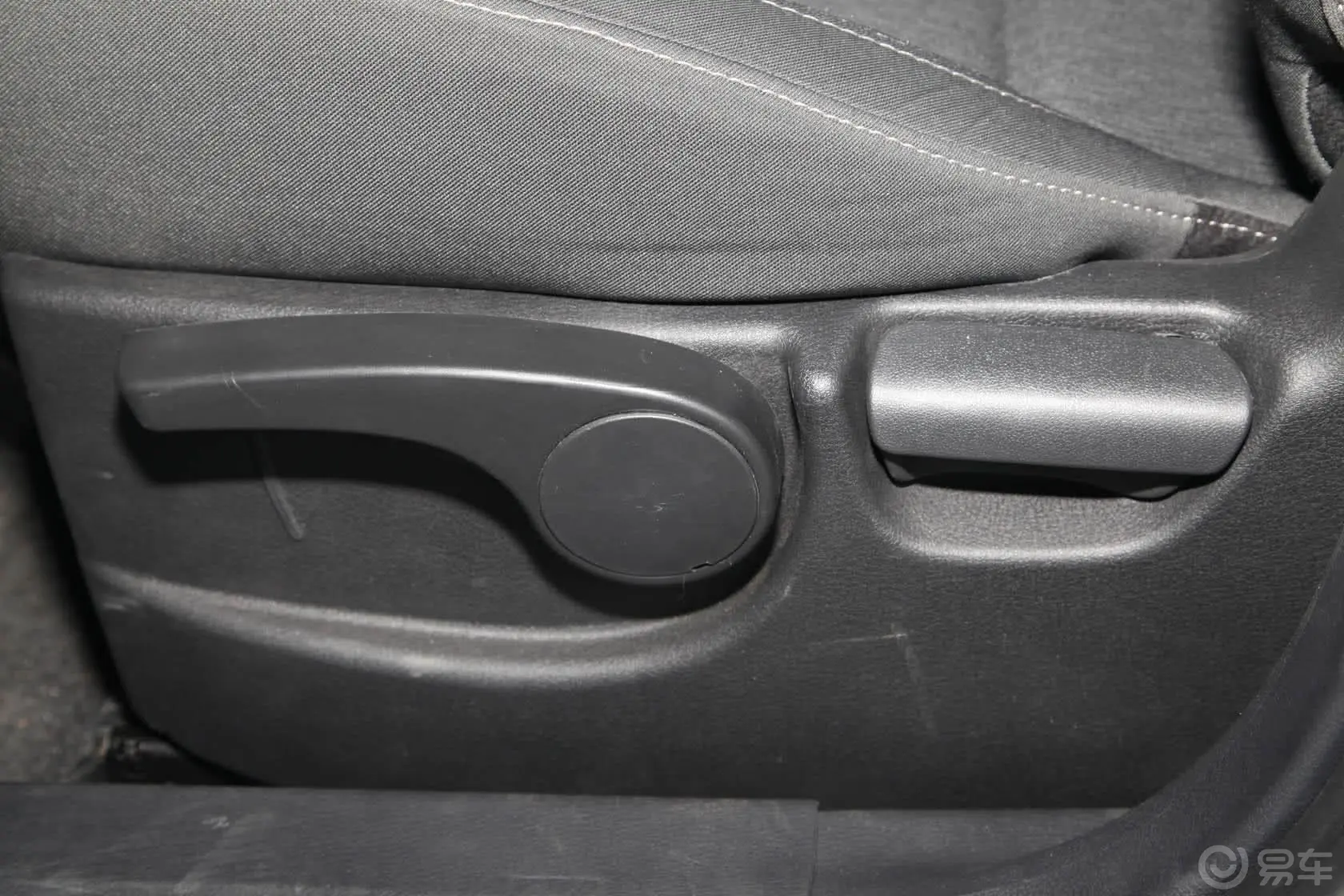海马S51.6L 手动 智骋型座椅调节键