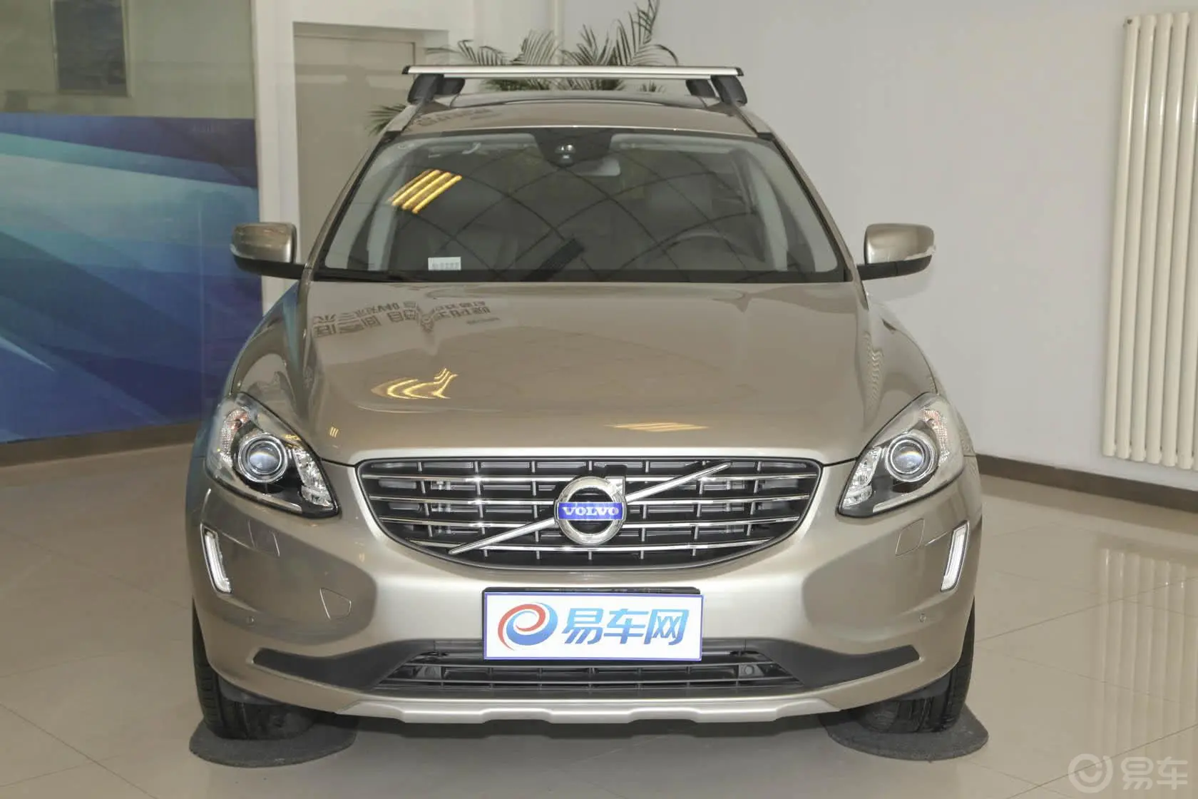 沃尔沃XC60(进口)3.0T T6 智逸版正前水平