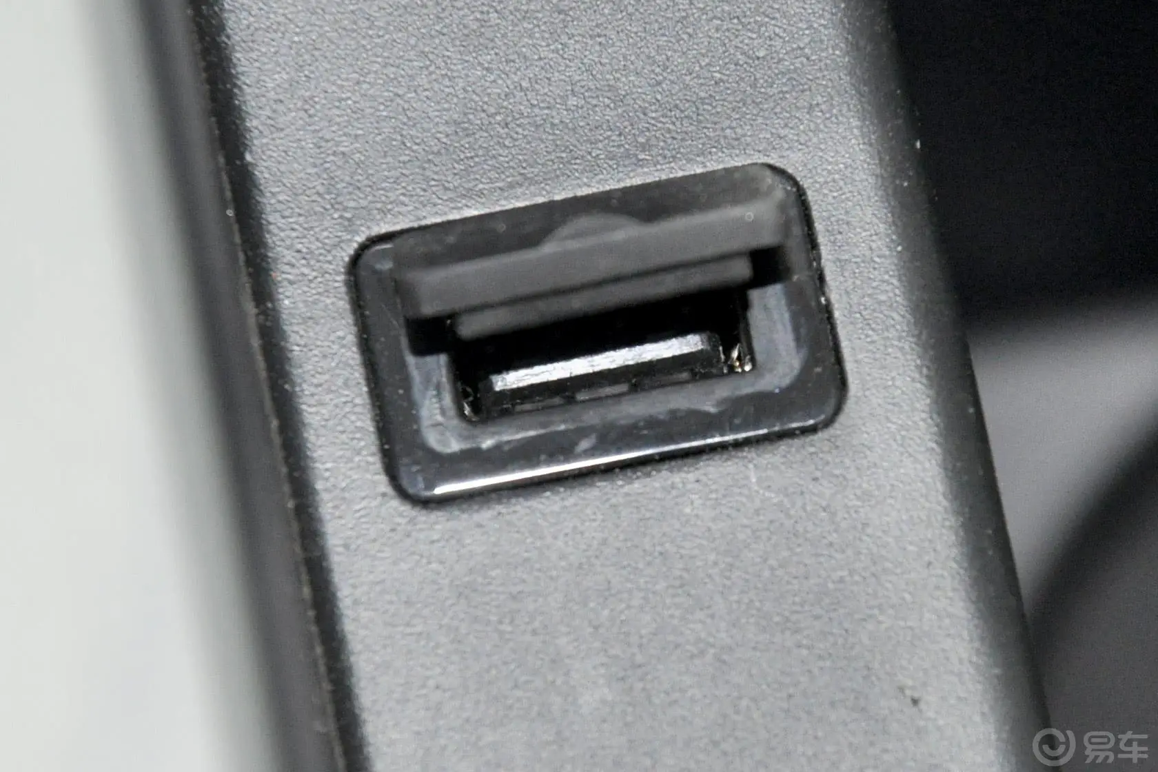 海马S51.6L 手动 智炫型USB接口