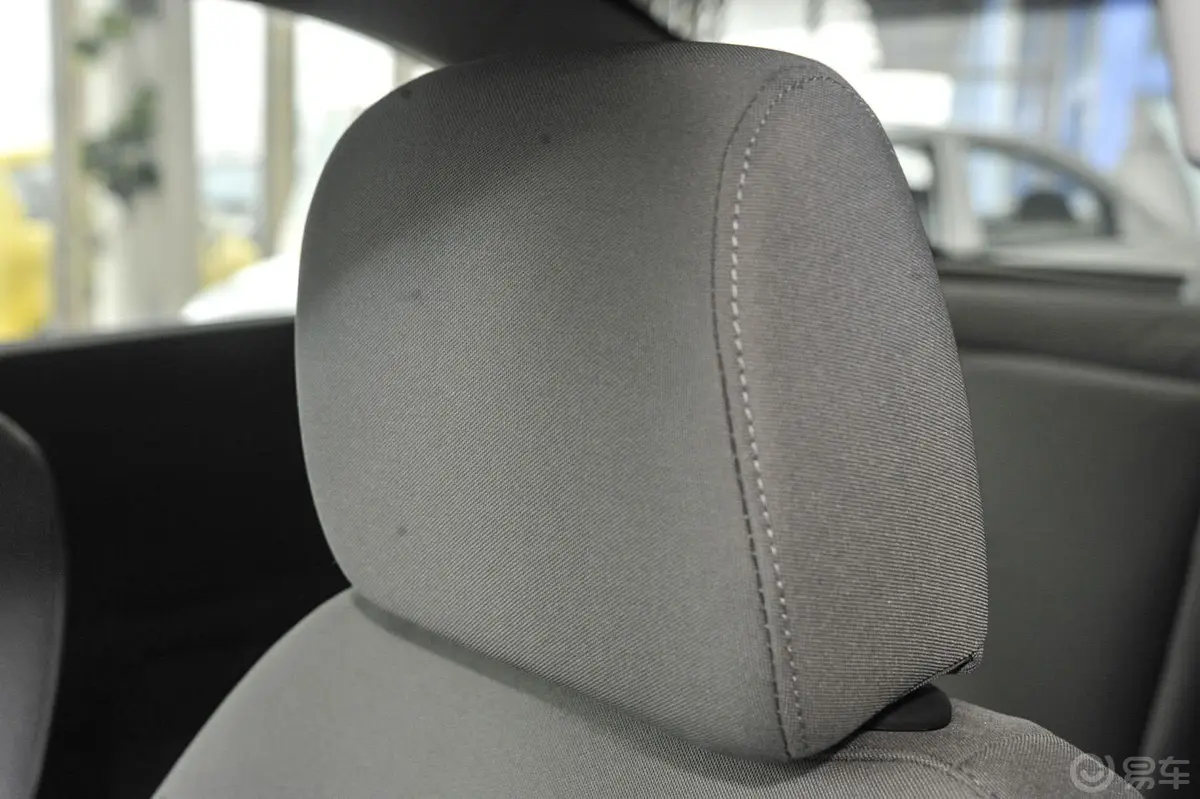 爱唯欧1.4L SL 自动 时尚天窗版驾驶员头枕