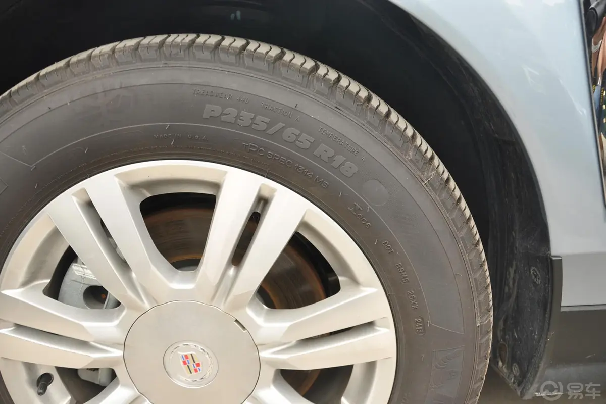凯迪拉克SRX3.0L 手自一体 精英型轮胎规格