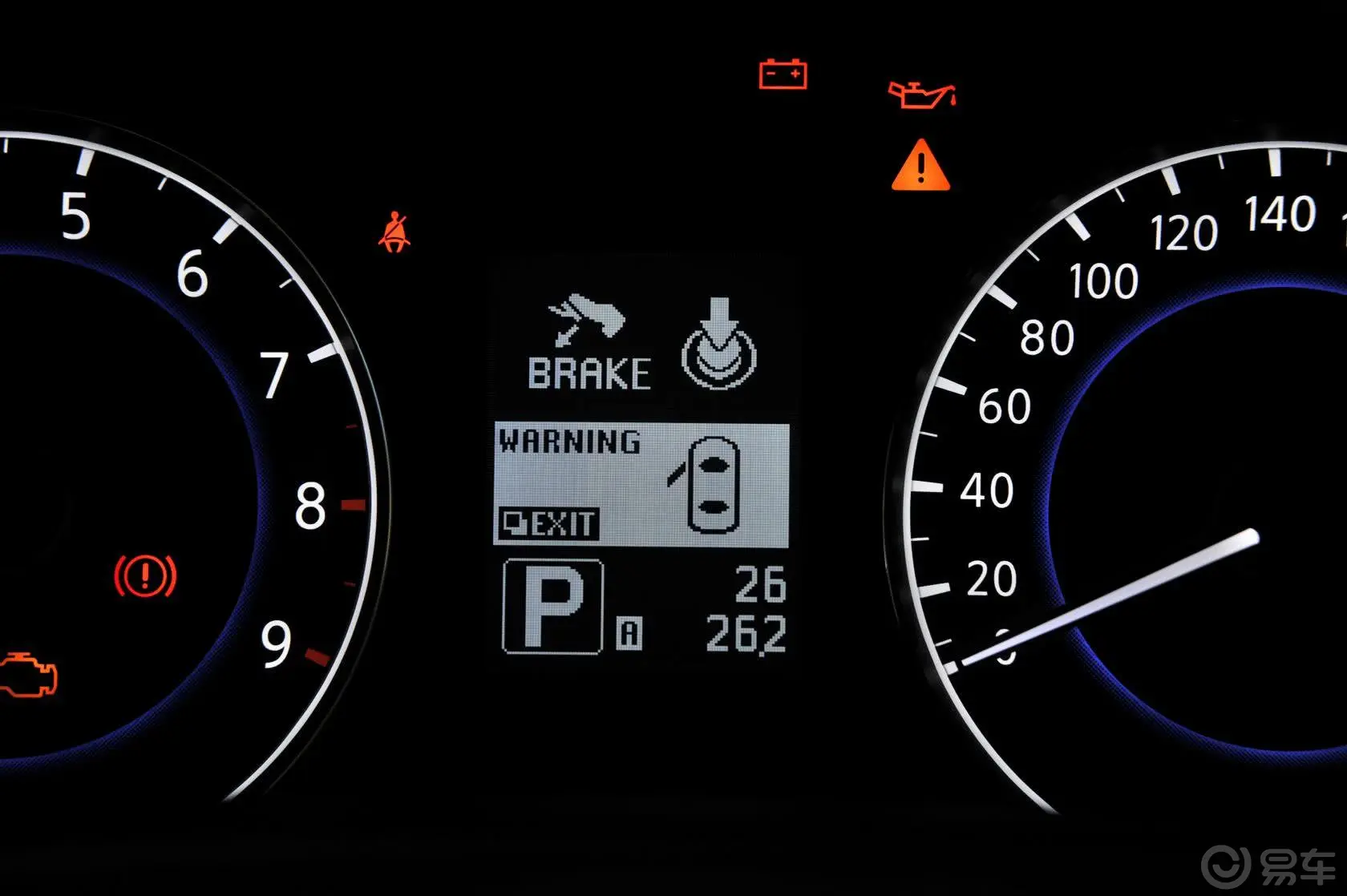 英菲尼迪G系25 Sedan 豪华运动版仪表盘背光显示