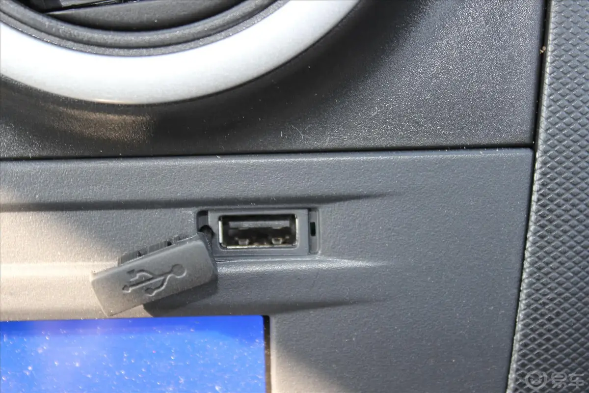 欧诺S1.3L 手动 基本版USB接口