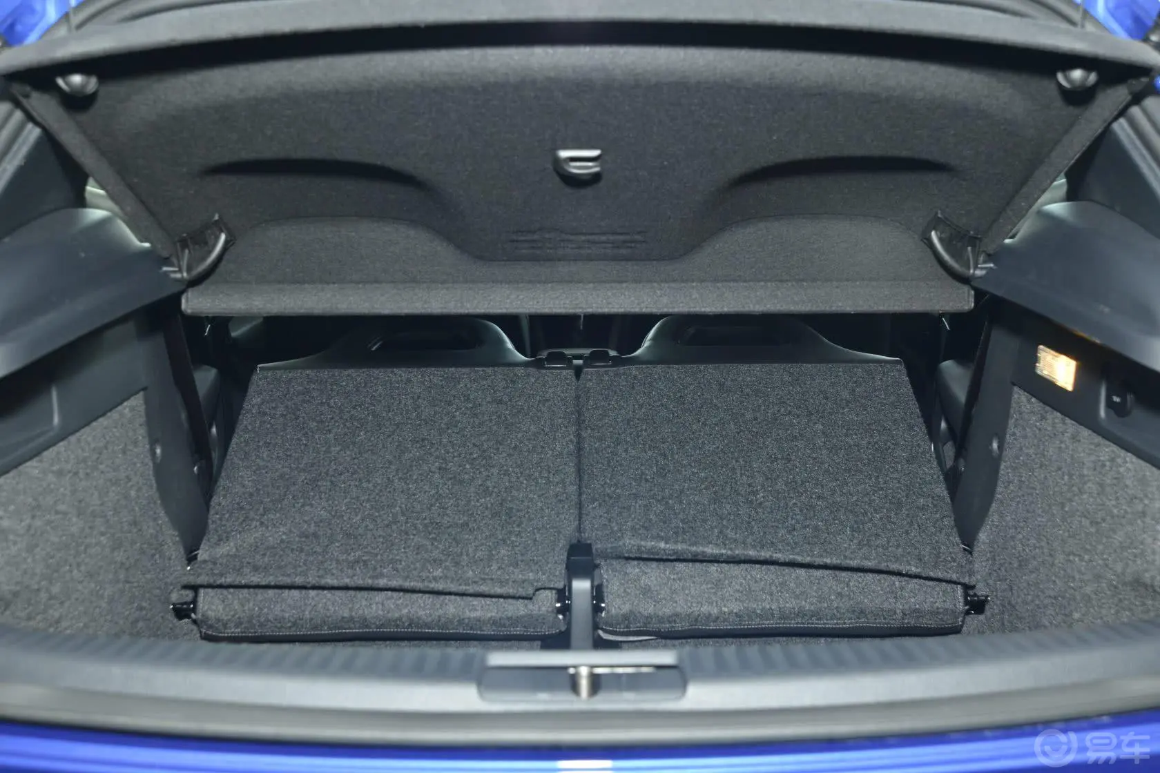 尚酷2.0 TSI R-mode行李厢支撑杆