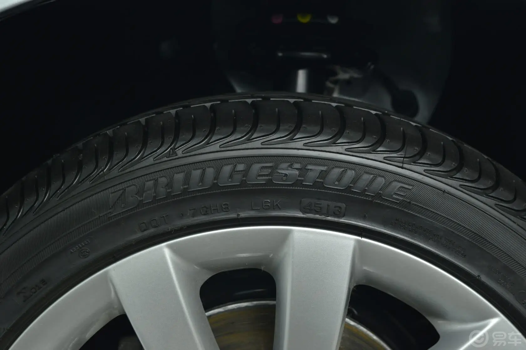 尚酷1.4 TSI 风尚版 单增压轮胎规格