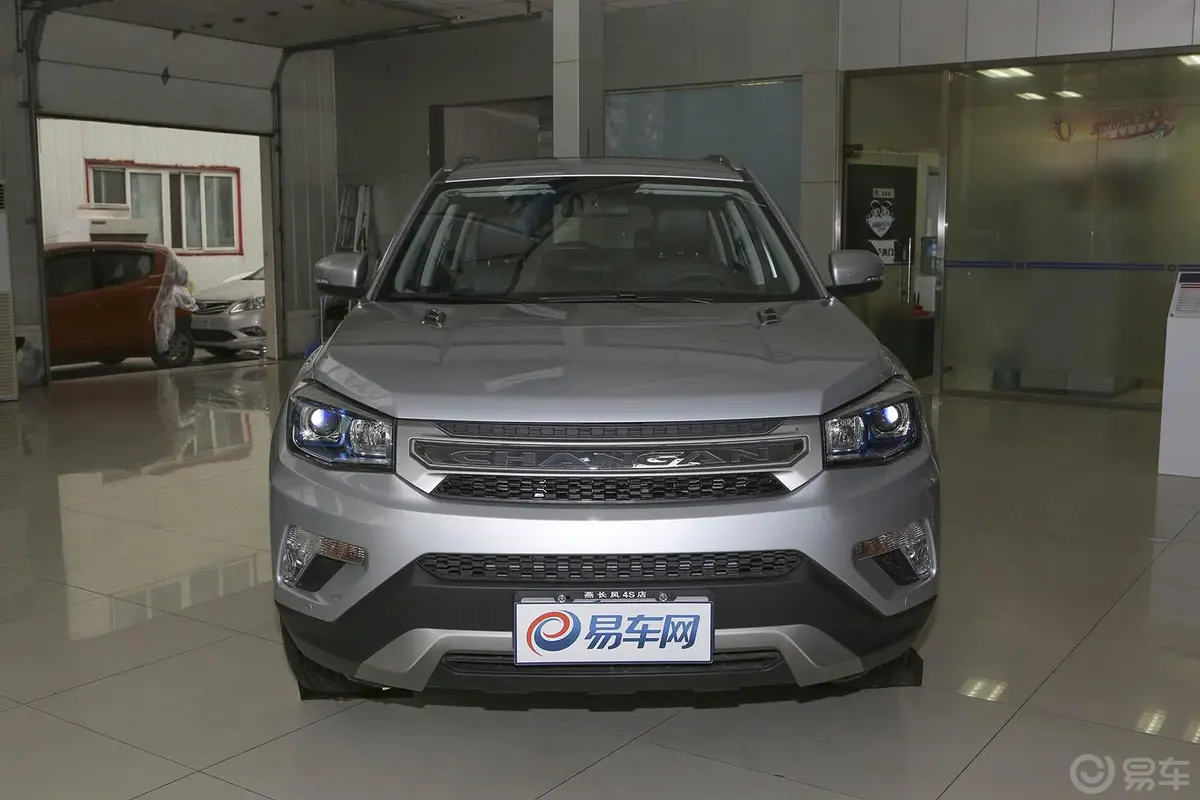 长安CS752.0L 手动 豪华型 国IV外观