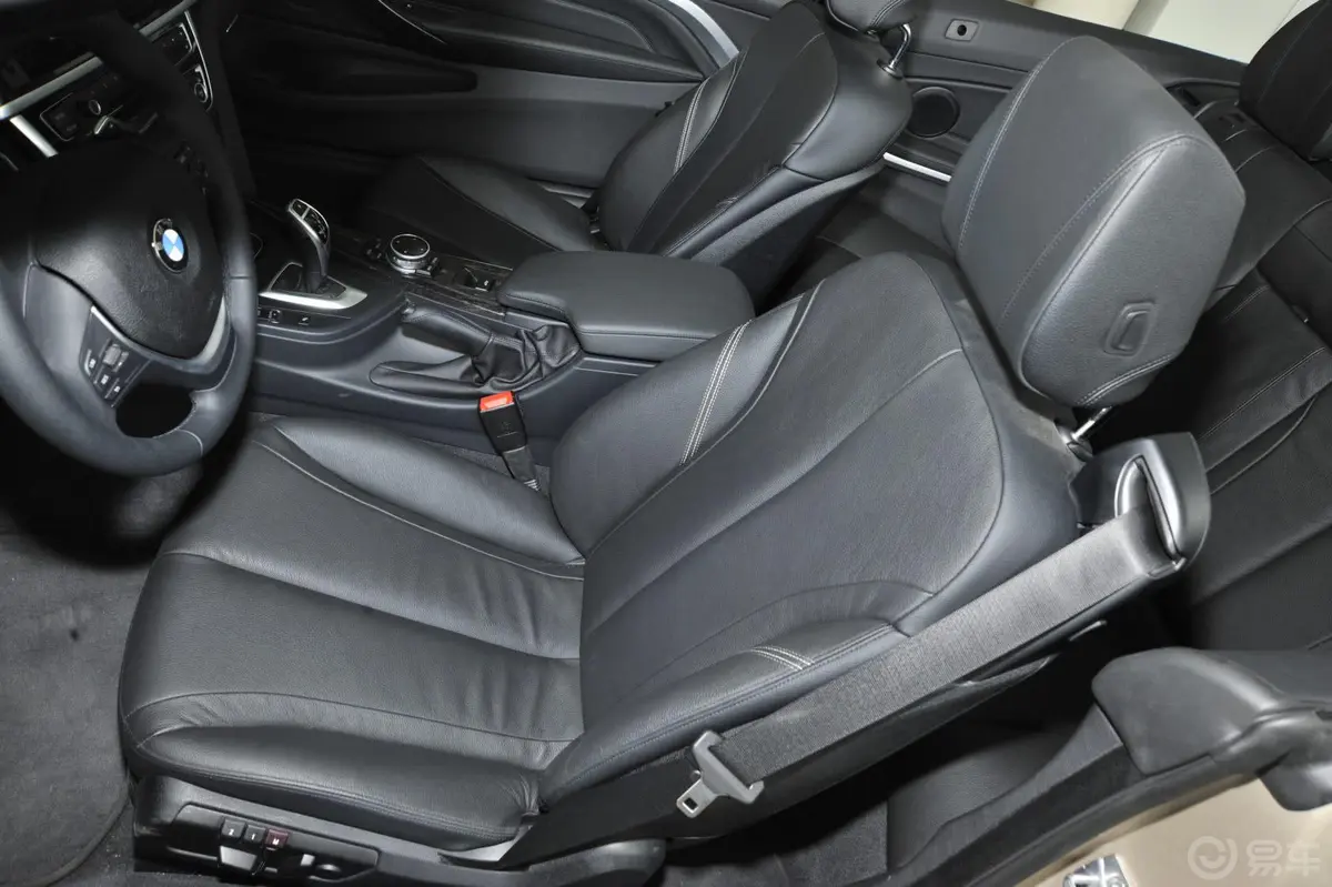 宝马4系敞篷轿跑车 435i 豪华设计套装驾驶员座椅