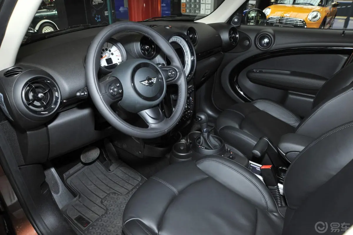 MINI COUNTRYMAN1.6T COOPER All 4 Excitement内饰