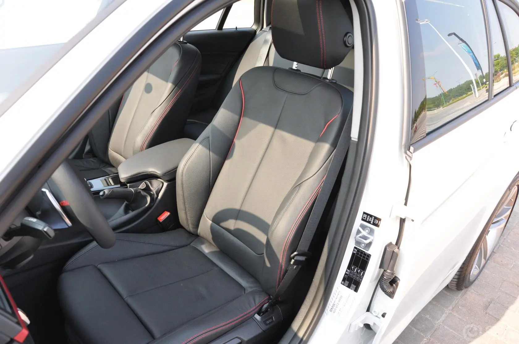 宝马3系(进口)320i 运动设计套装 旅行版驾驶员座椅