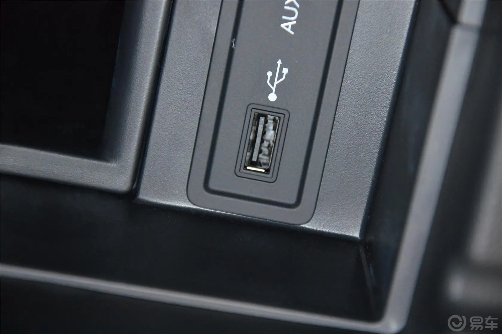 科雷傲(进口)2.5L 四驱 Sportway限量版USB接口