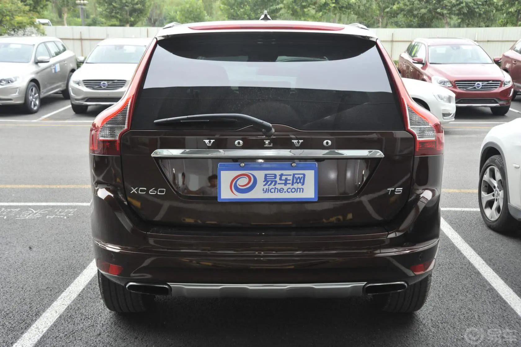 沃尔沃XC60(进口)2.0T T5 智雅版正后水平