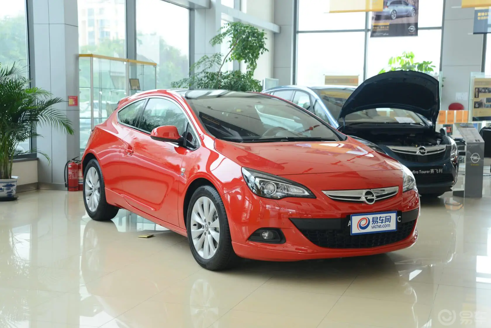 雅特1.4T GTC 运动型雾灯