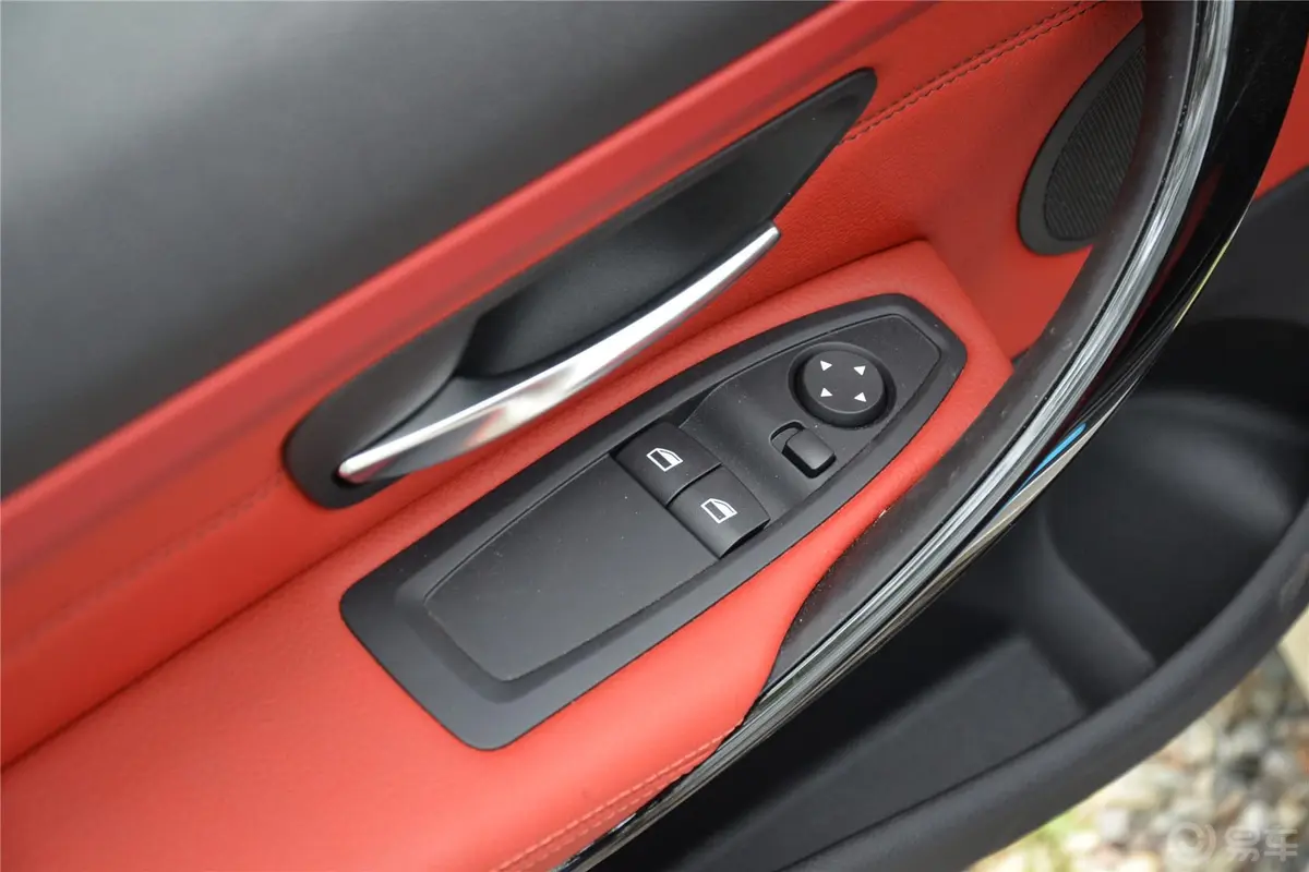 宝马4系双门轿跑车 420i 设计套装型车窗升降键