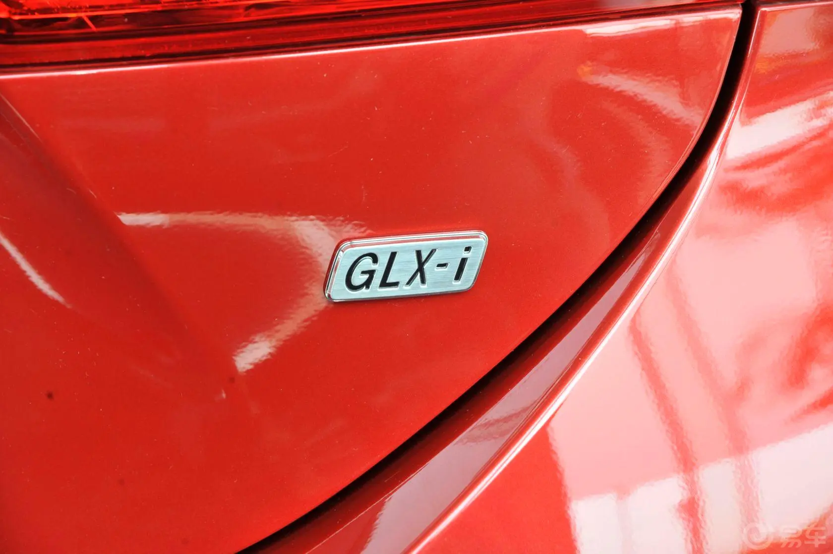 卡罗拉1.6L GLX-i CVT尾标
