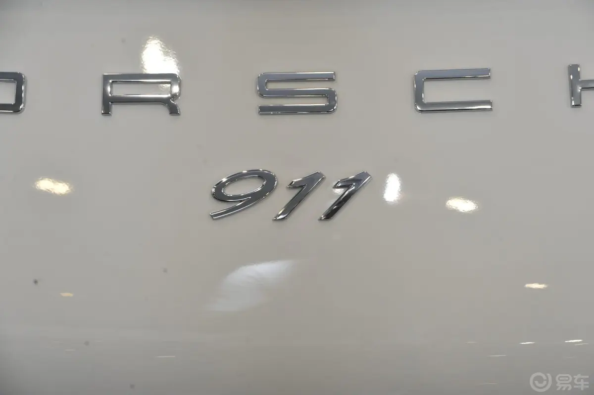 保时捷911Carrera S 3.8L尾标