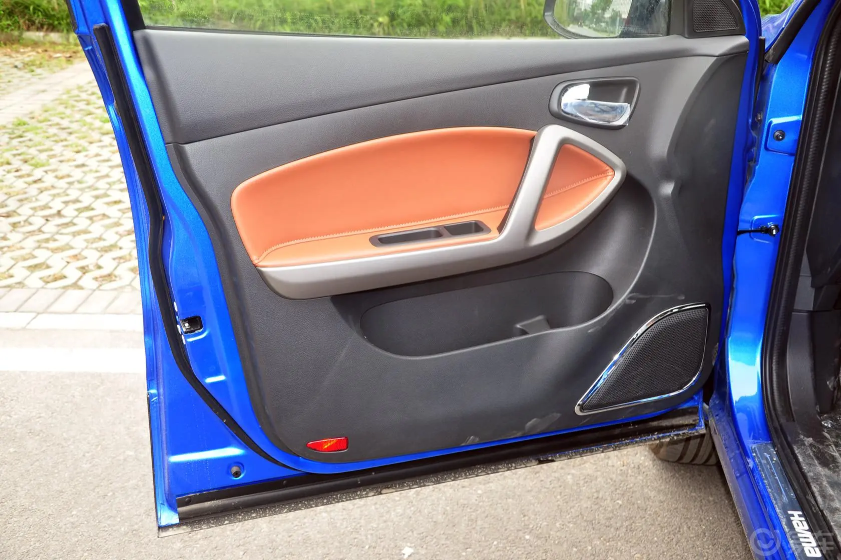 海马S51.6L 手动 智尊型驾驶员侧车门内门板