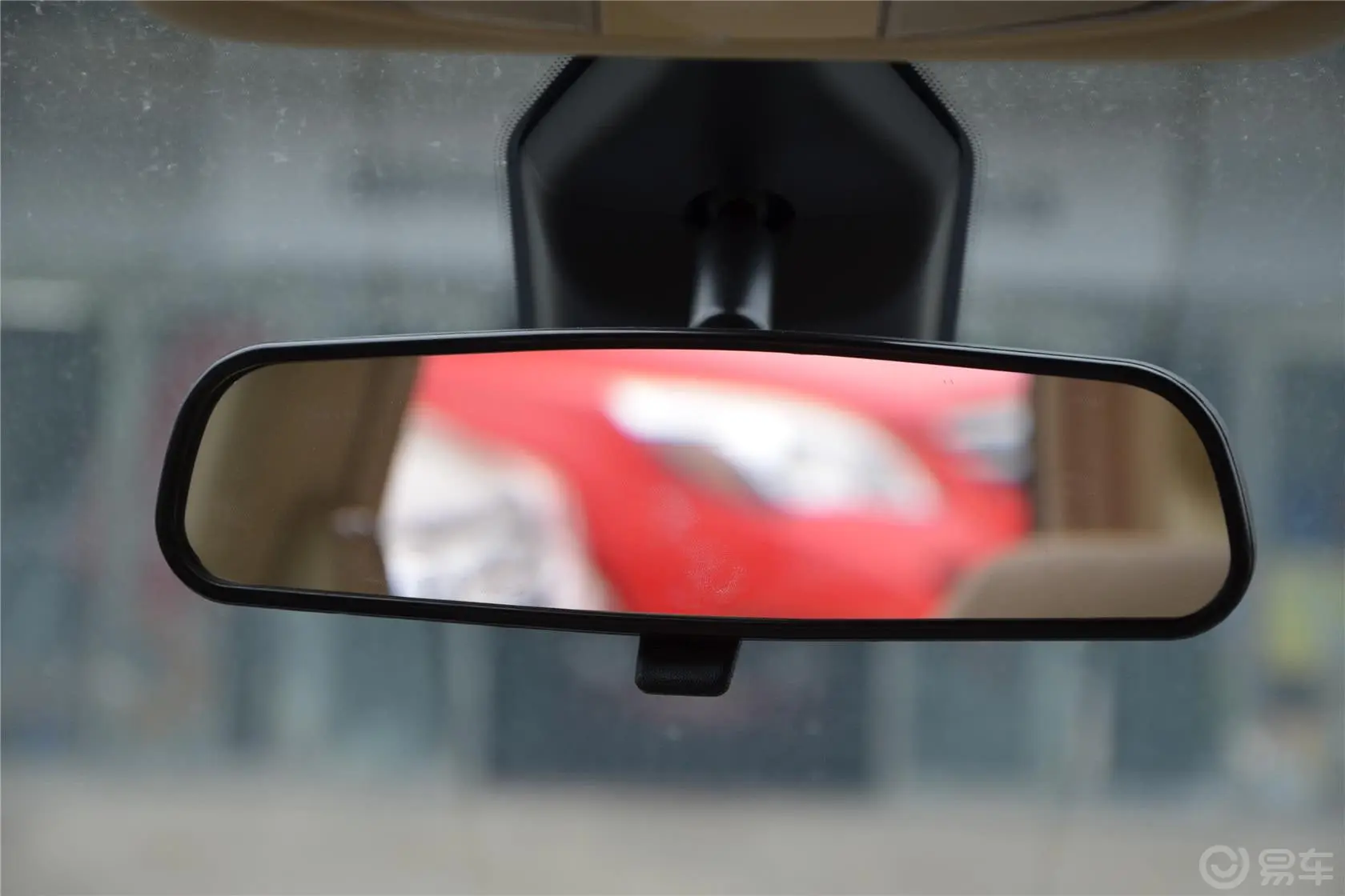 北京汽车E系列三厢 1.5L 手动 乐天天窗版内后视镜