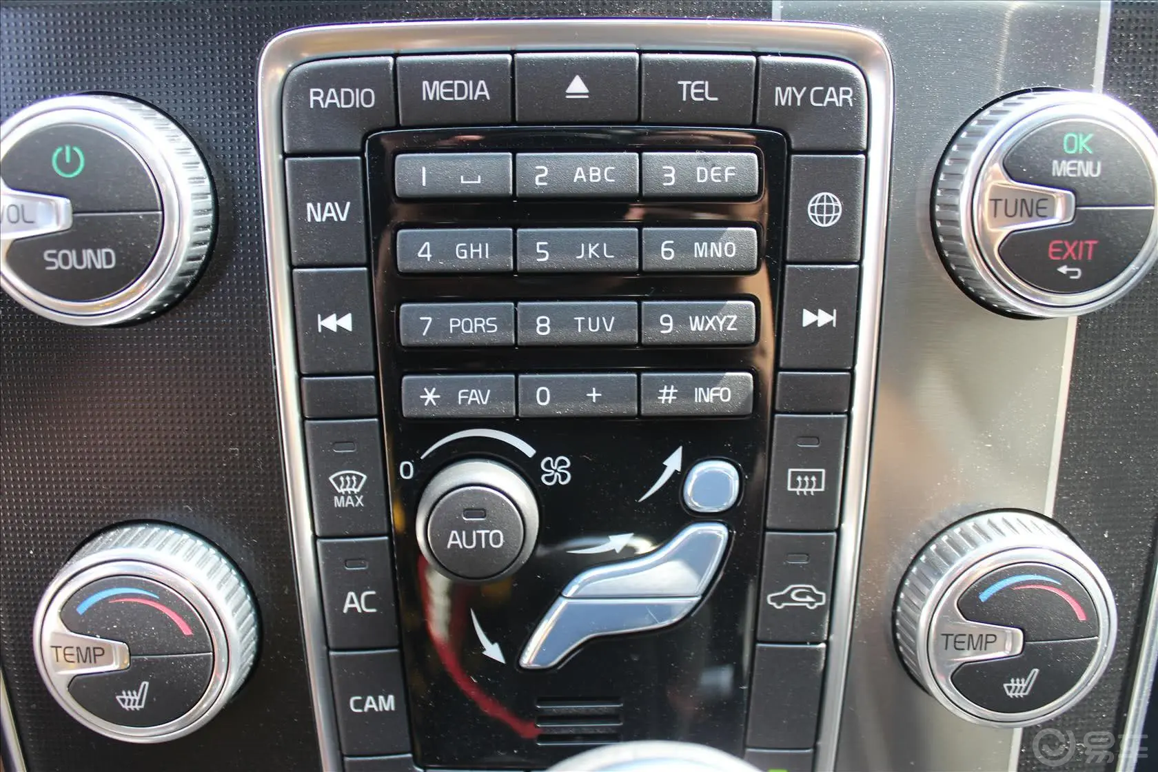 沃尔沃V60T6 AWD 个性运动版空调