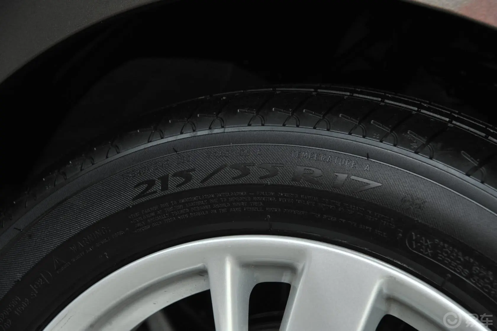 天籁2.5XL Upper 科技版轮胎规格