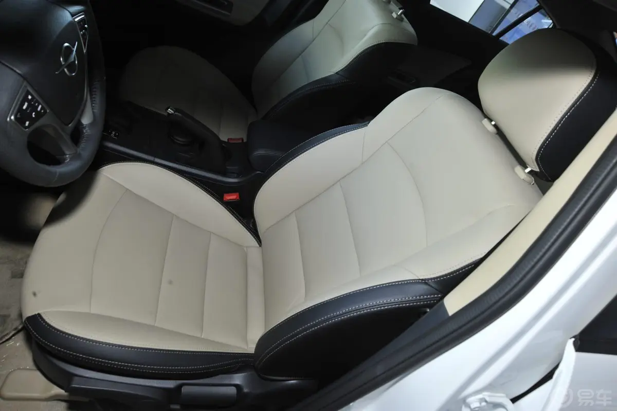 福美来F51.6L 自动 舒适型驾驶员座椅
