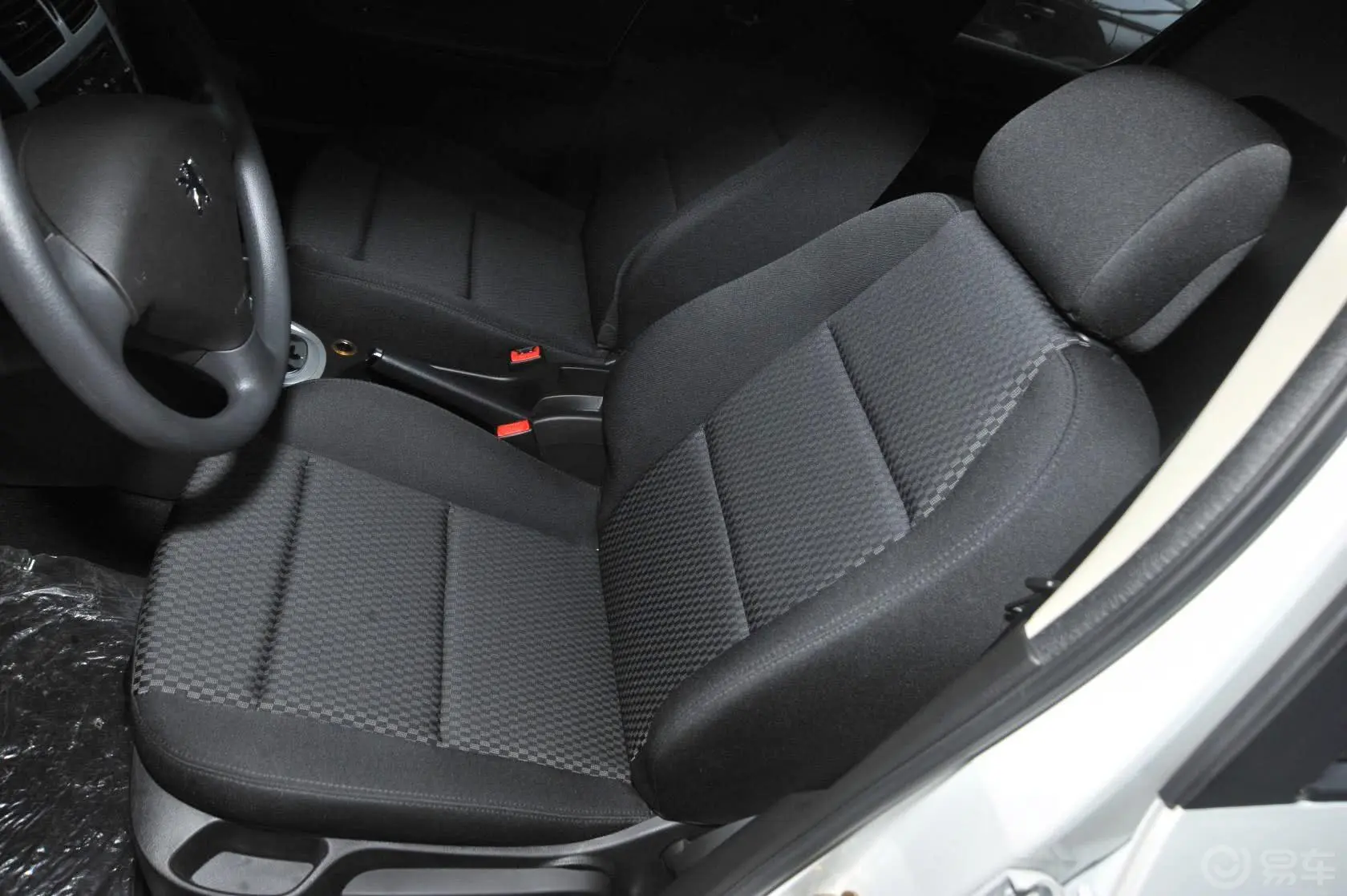 标致307两厢 1.6L 自动 舒适版驾驶员座椅