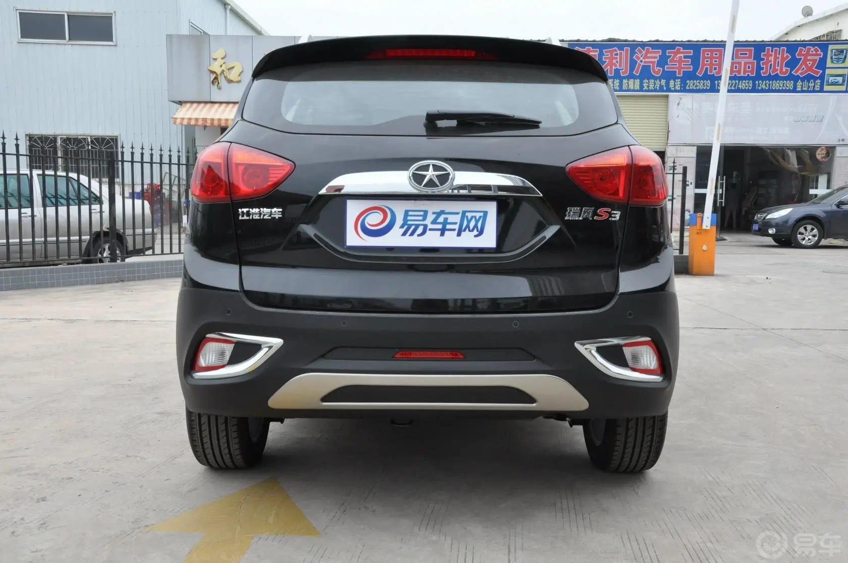 瑞风S31.5L CVT 豪华型正后水平