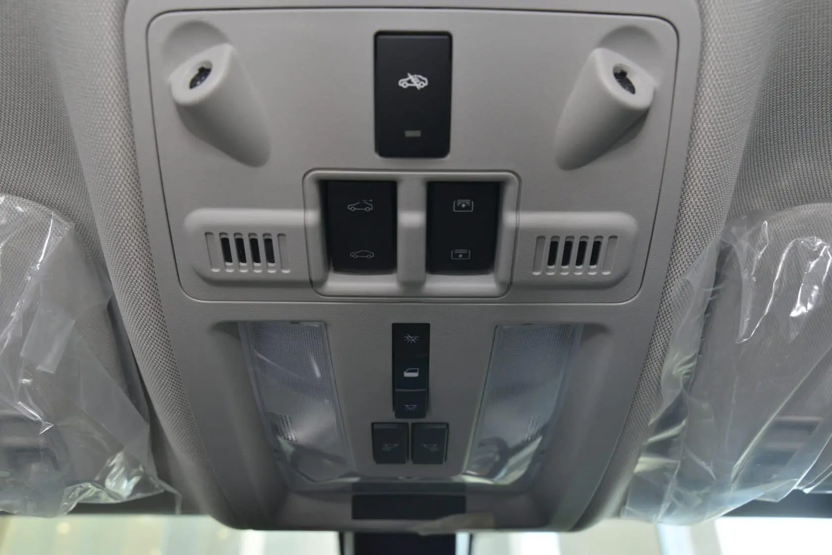 凯迪拉克SRX3.0L 手自一体 领先型前排车顶中央控制区