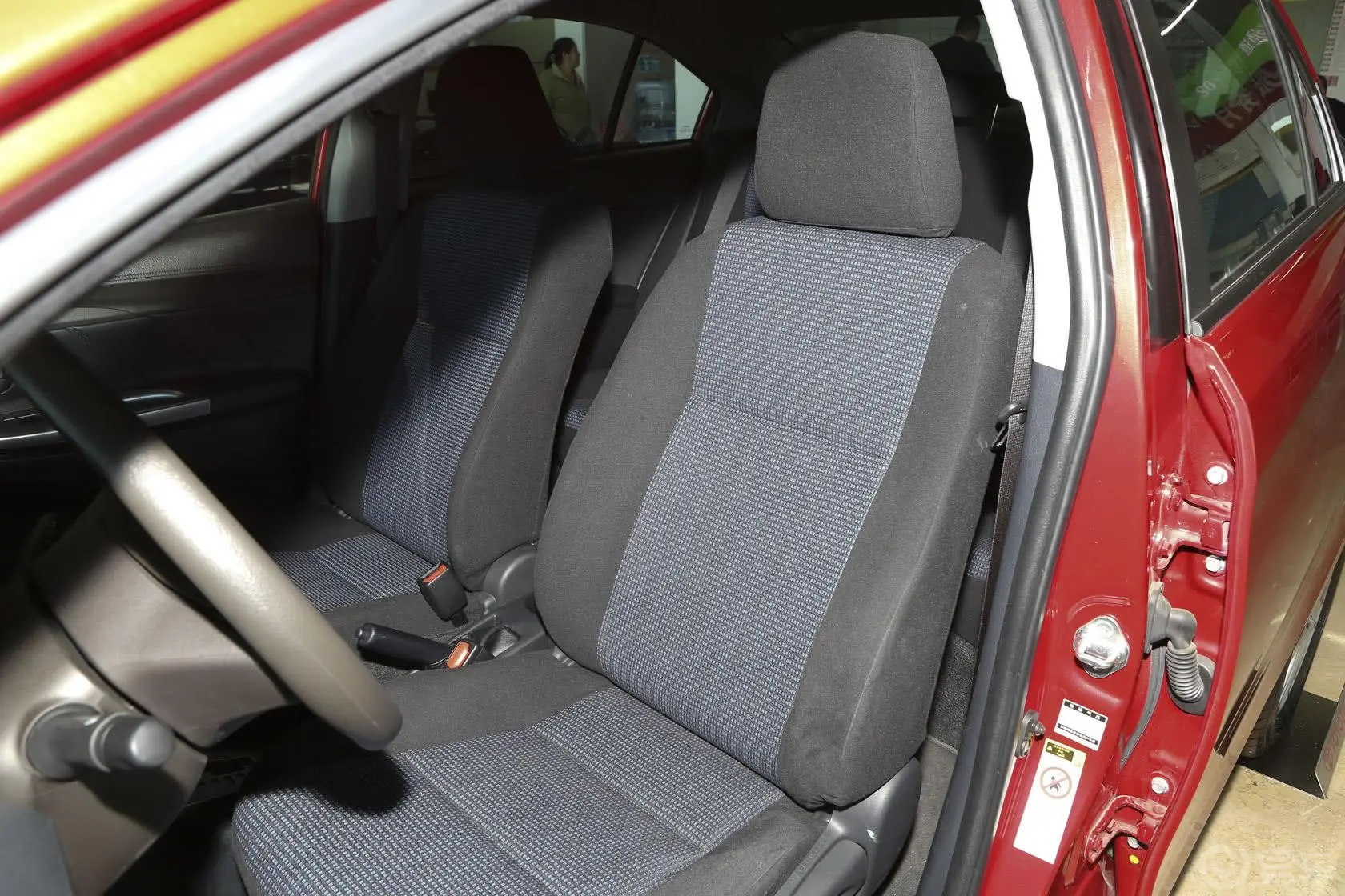 威驰1.3L 自动 型尚版驾驶员座椅