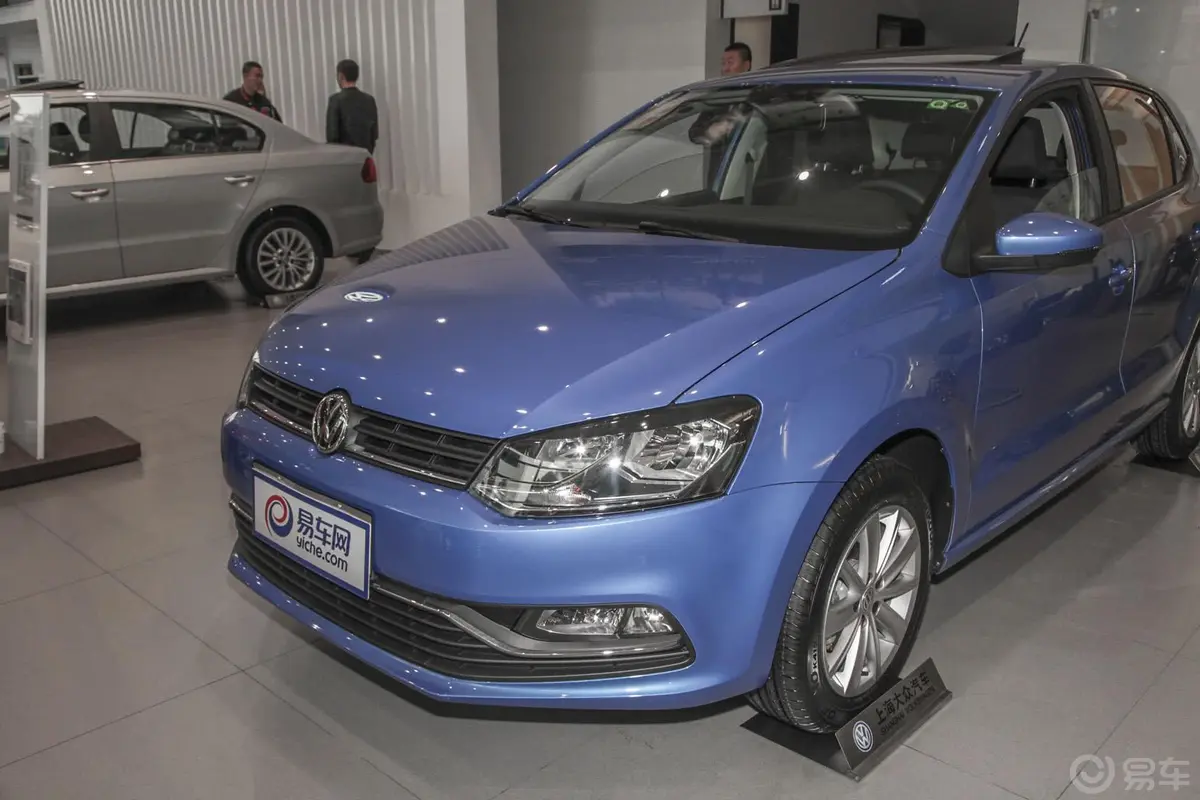 Polo1.6L 自动 舒适版车头局部