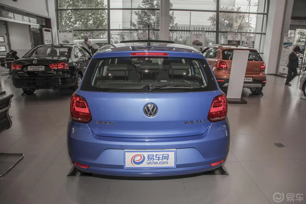 Polo1.6L 自动 舒适版正后水平