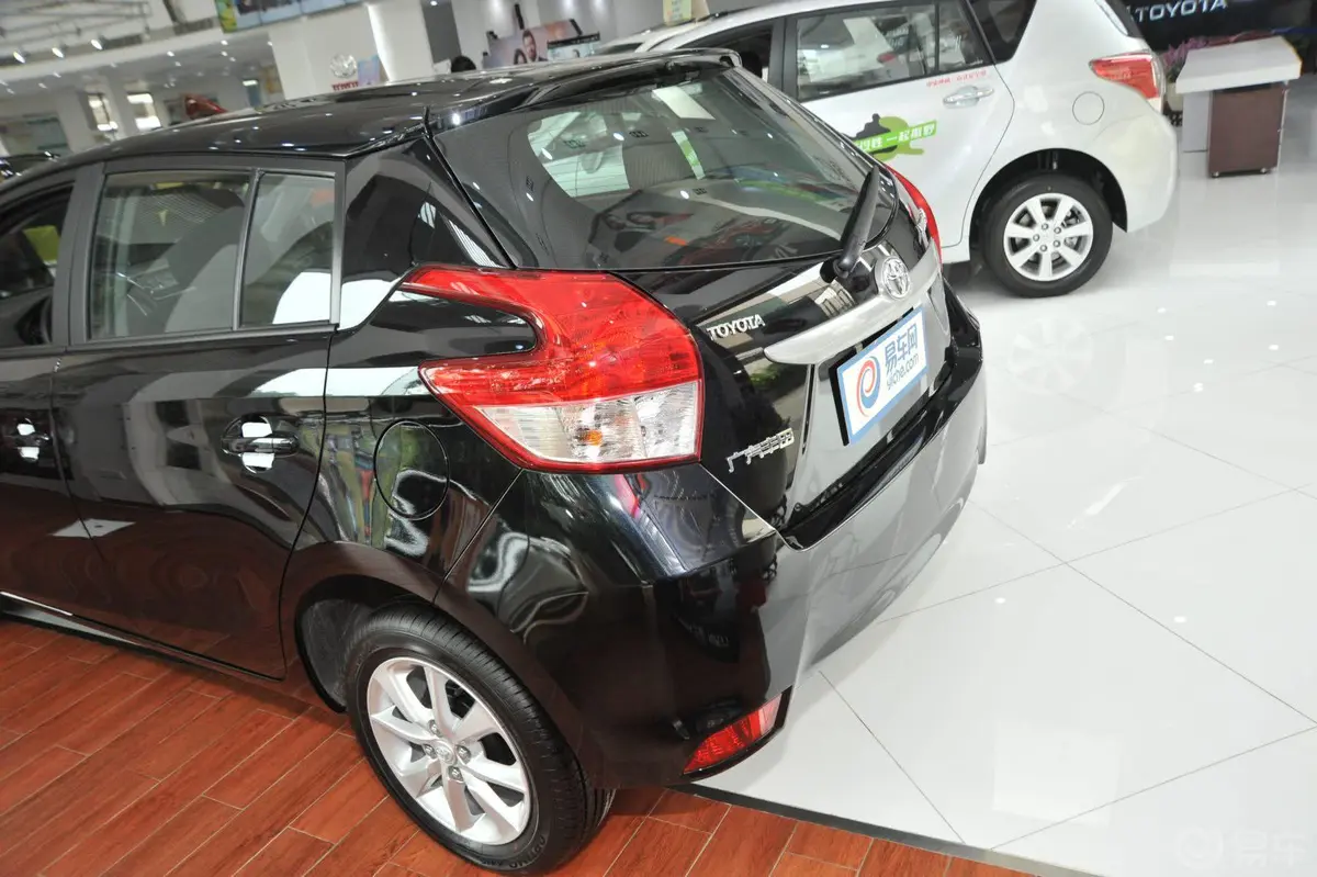 YARiS L 致炫1.5L 自动 炫动版车尾局部