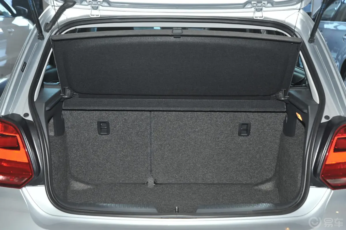 Polo1.4L 自动 舒适版行李箱空间