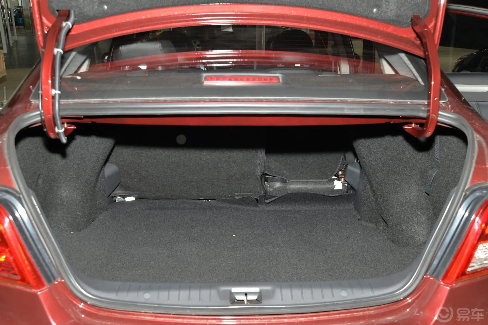 景逸S501.6L CVT 尊享型空间