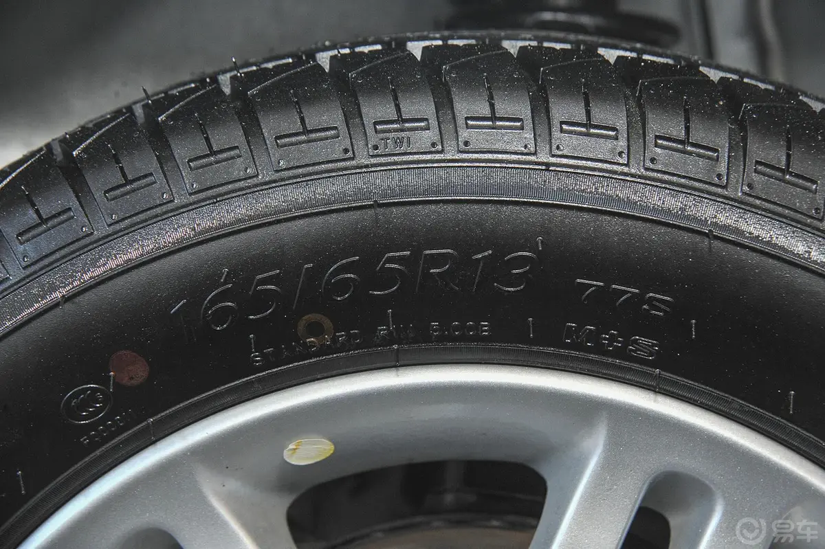 北斗星e+精英版 1.0L 手动 实用型轮胎规格