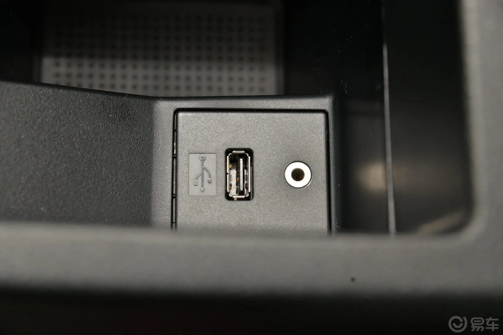 绅宝D501.5L 手动 舒适版USB接口
