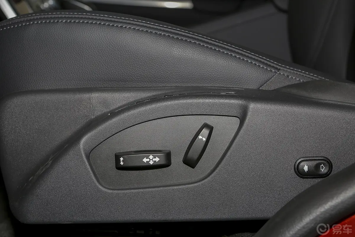 沃尔沃XC60T5 智进版座椅调节键