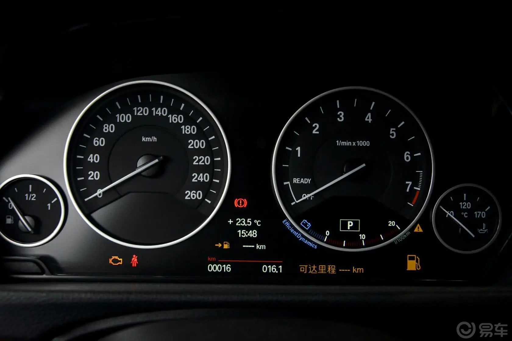 宝马4系双门轿跑车 428i 豪华设计套装仪表盘背光显示