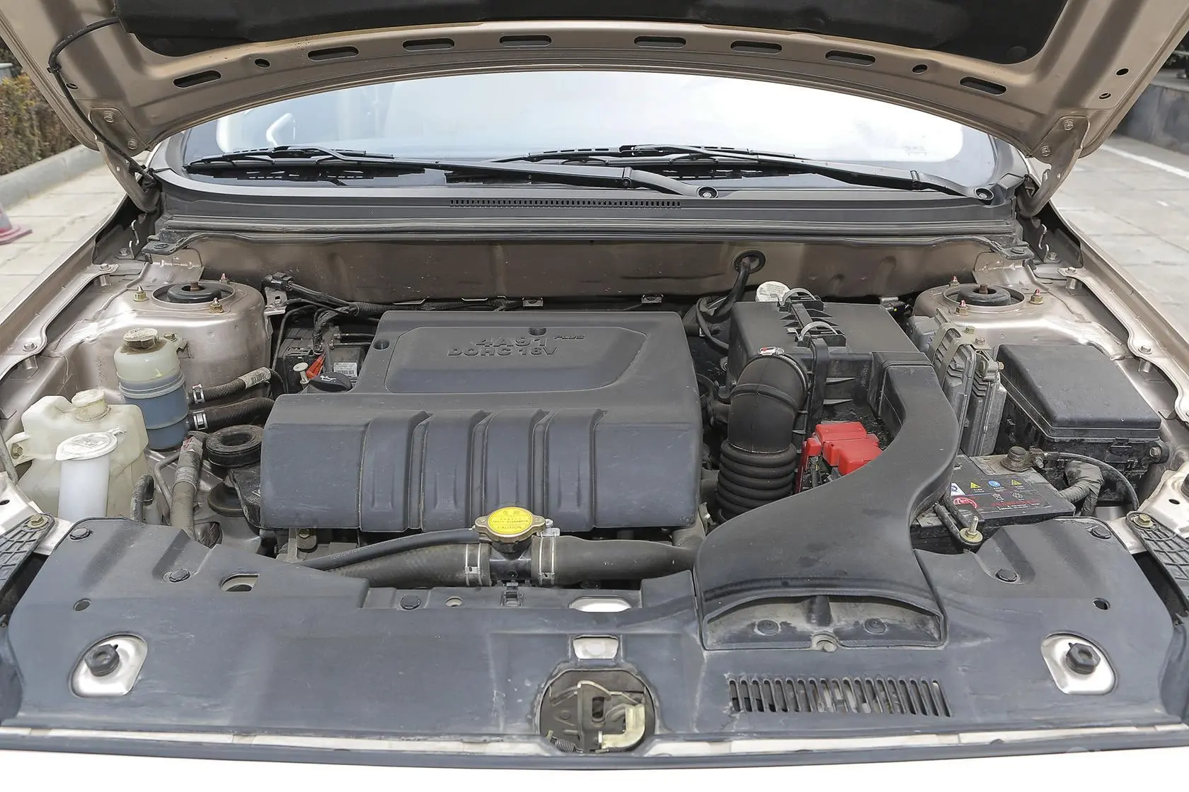 V6菱仕Turbo 1.5T CVT 趣控版中控台整体