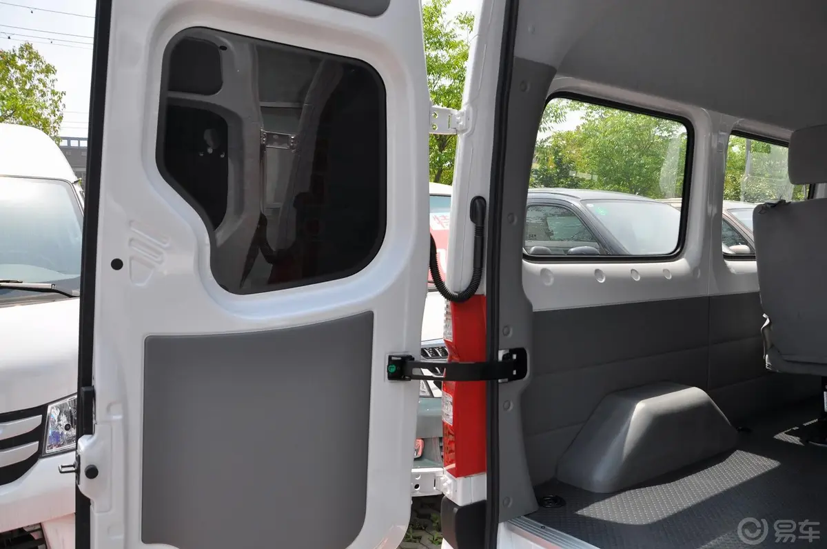 图雅诺2.8L 5MT S商运版短轴行李厢支撑杆