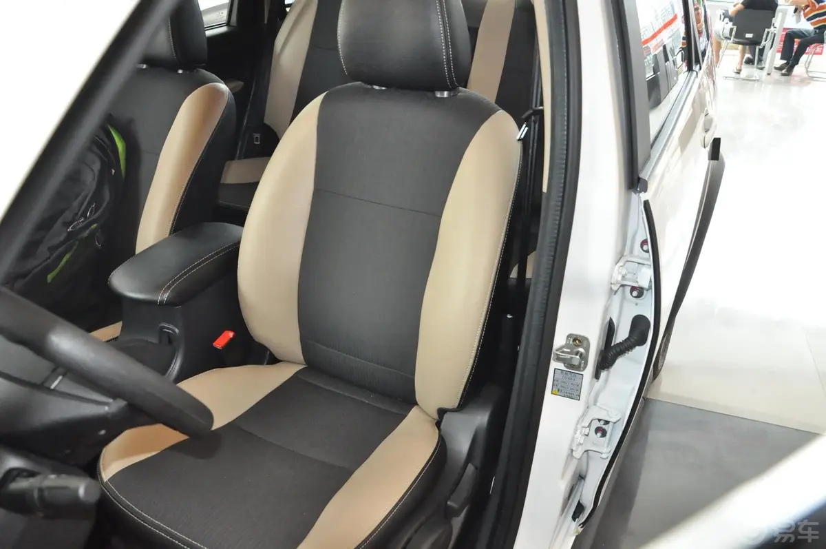 景逸XV1.6L CVT 舒适型驾驶员座椅
