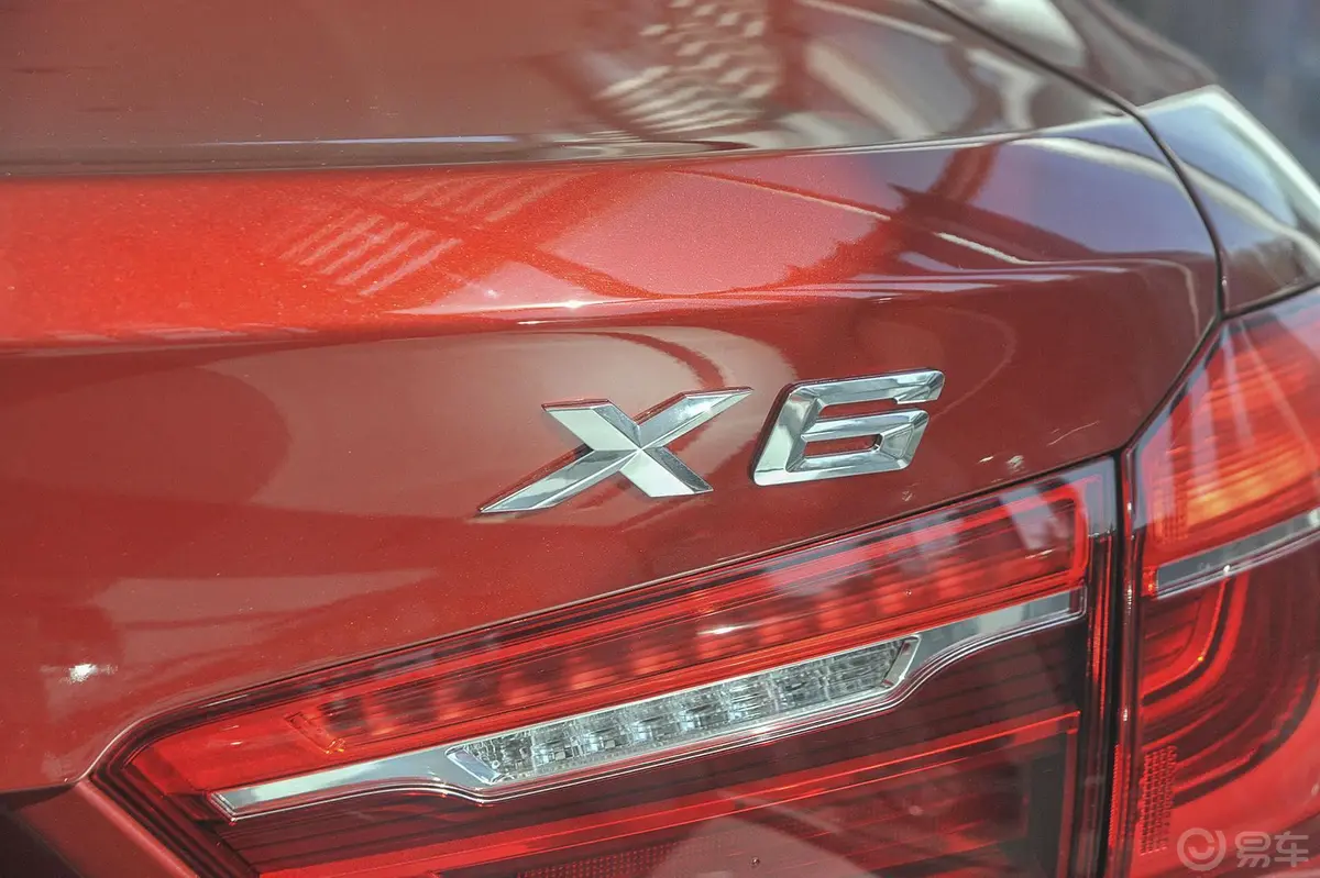 宝马X6xDrive35i 豪华型外观