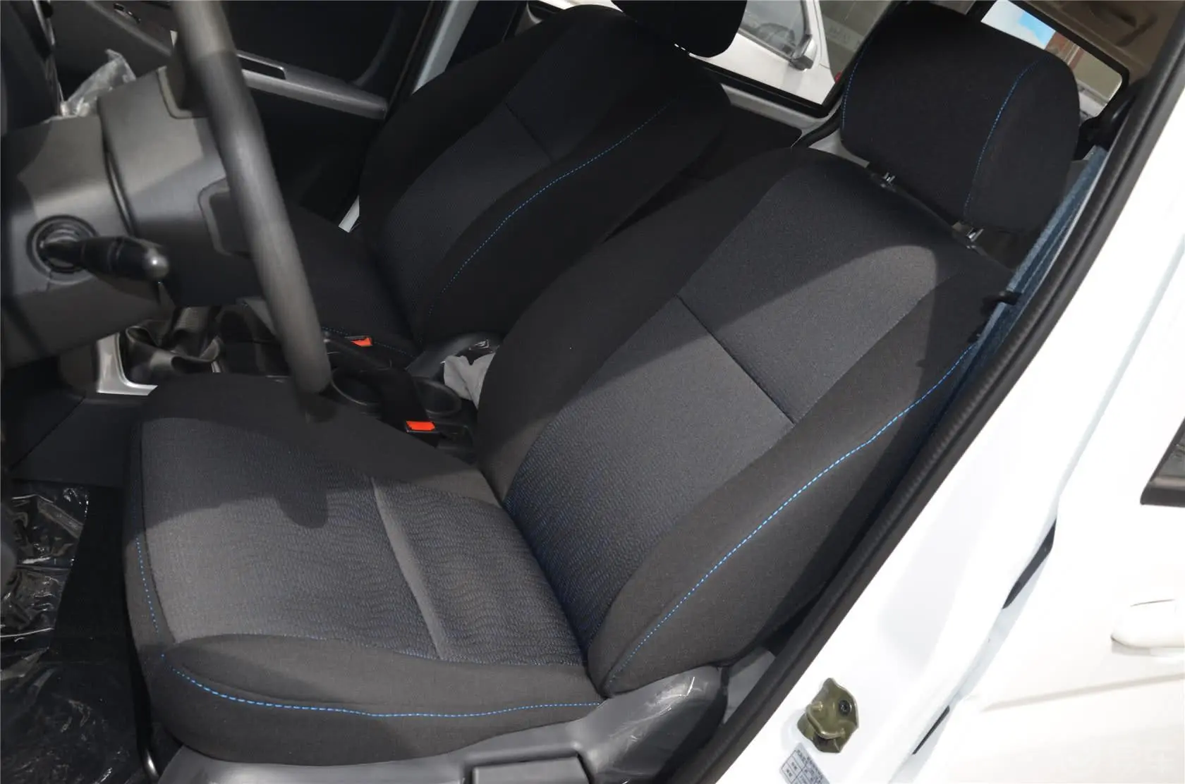 欧诺S1.3L 手动 幸福版驾驶员座椅