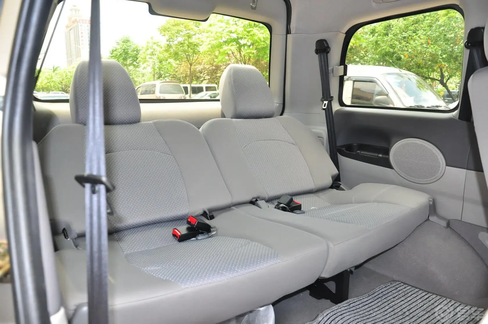 菱智M3-CM3系列 1.6L 手动 7座 舒适型后排座椅