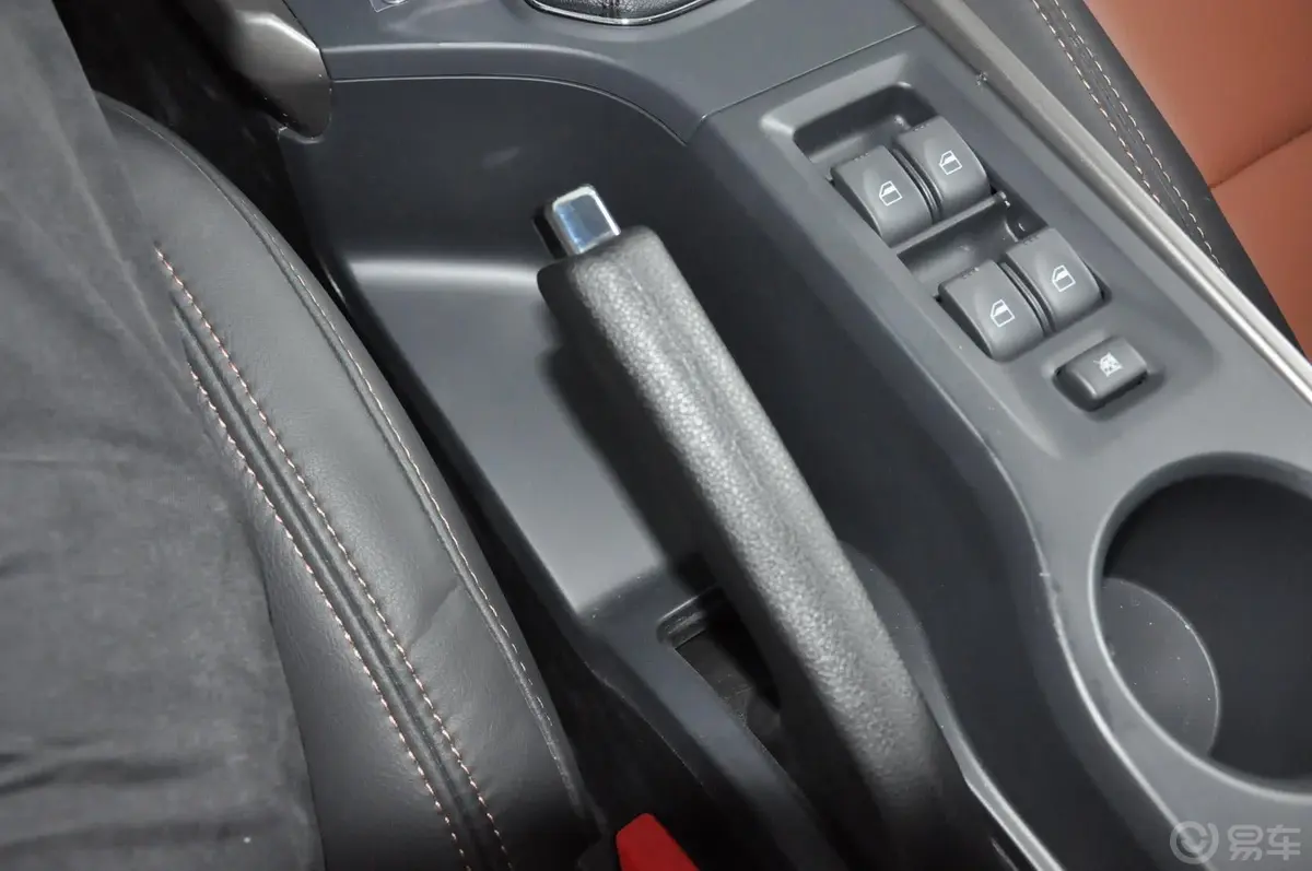 海马S51.5T CVT 豪华型运动版驻车制动（手刹，电子，脚刹）