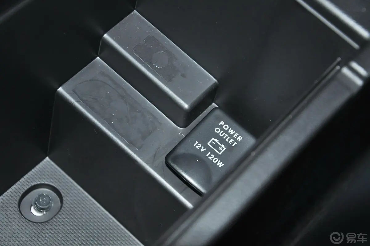 欧蓝德(进口)2.4L 四驱 豪华7座 超值版USB接口